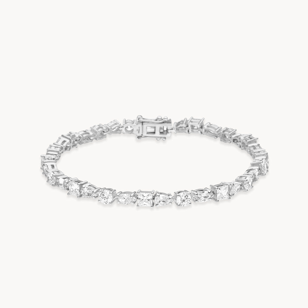 VEYNOU Theia bracelet with 8.50 ct. lab-grown diamonds in 18k White Gold and various diamond cuts combined