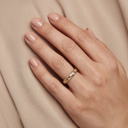 Scattered Brilliant Wedding Band 3mm
