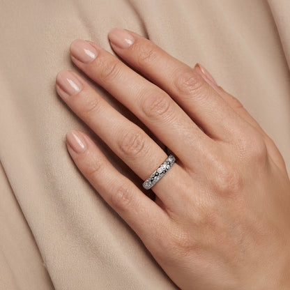Scattered Brilliant Wedding Band 3mm