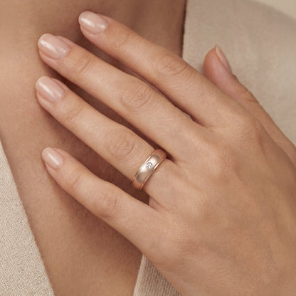 Solitaire Wedding Band