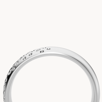 Scattered Brilliant Wedding Band 4.5mm