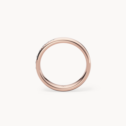 Graduated Brilliant Wedding Band