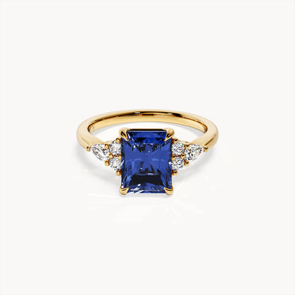 Ava Ring
