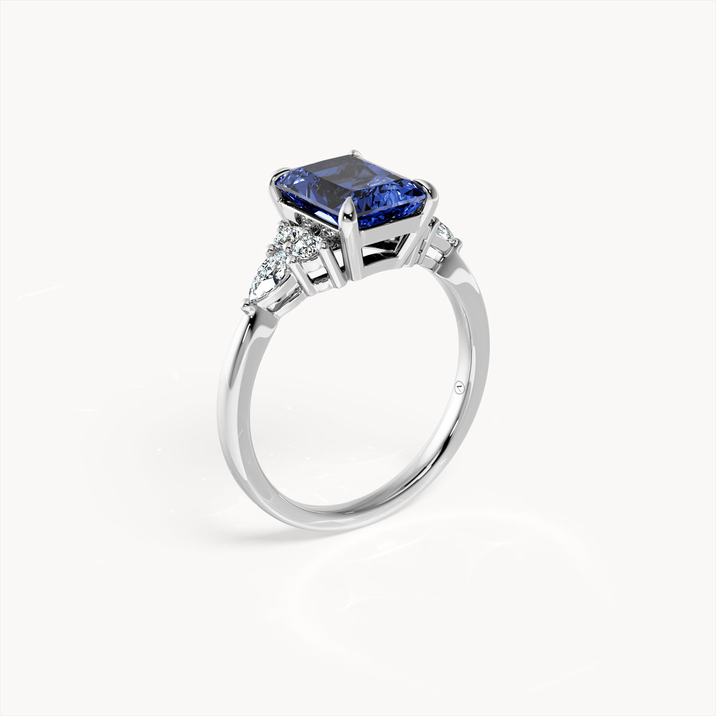 Ava Ring