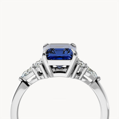 Ava Ring