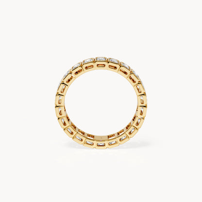 Bezel Memory Ring Emerald