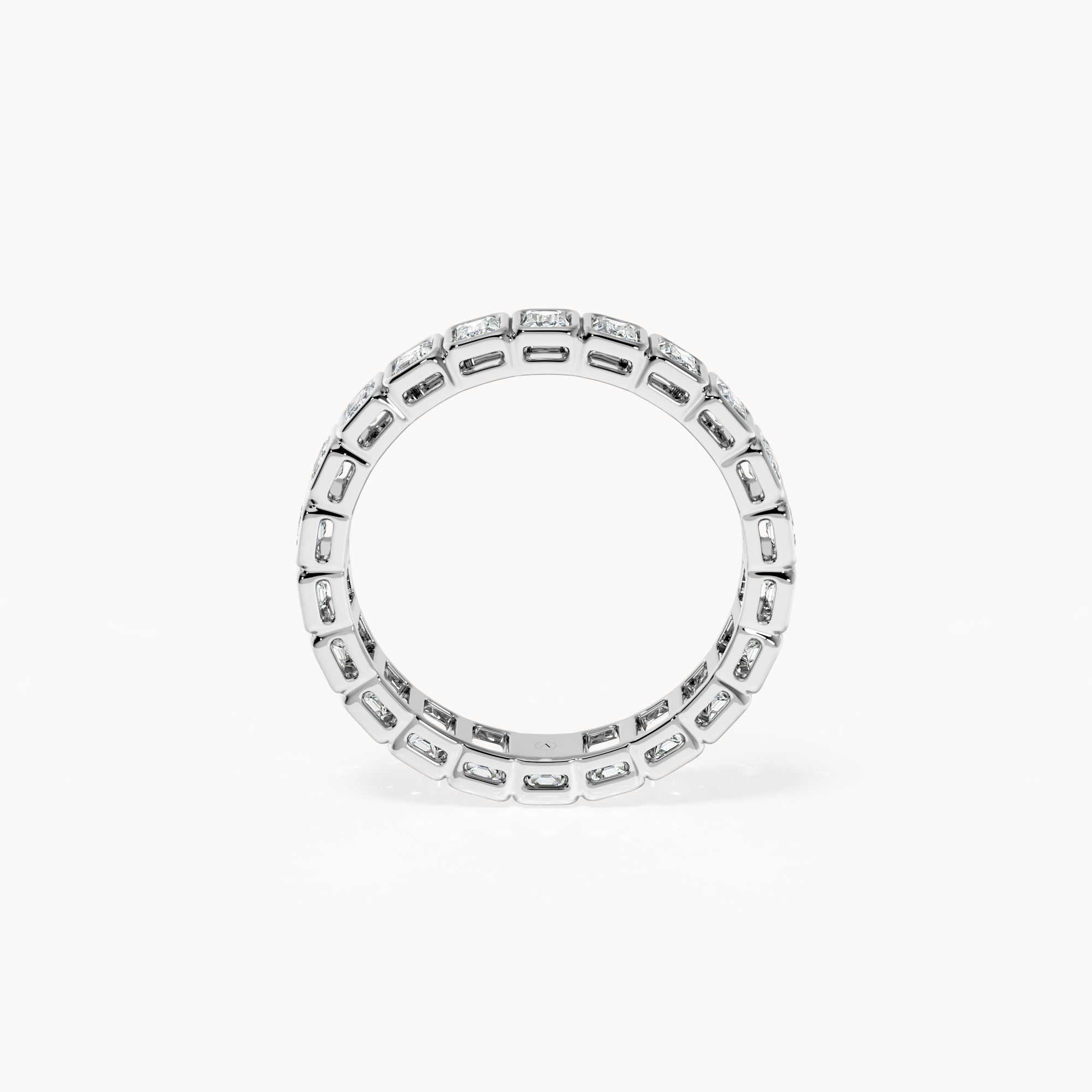 Bezel Memory Ring Emerald