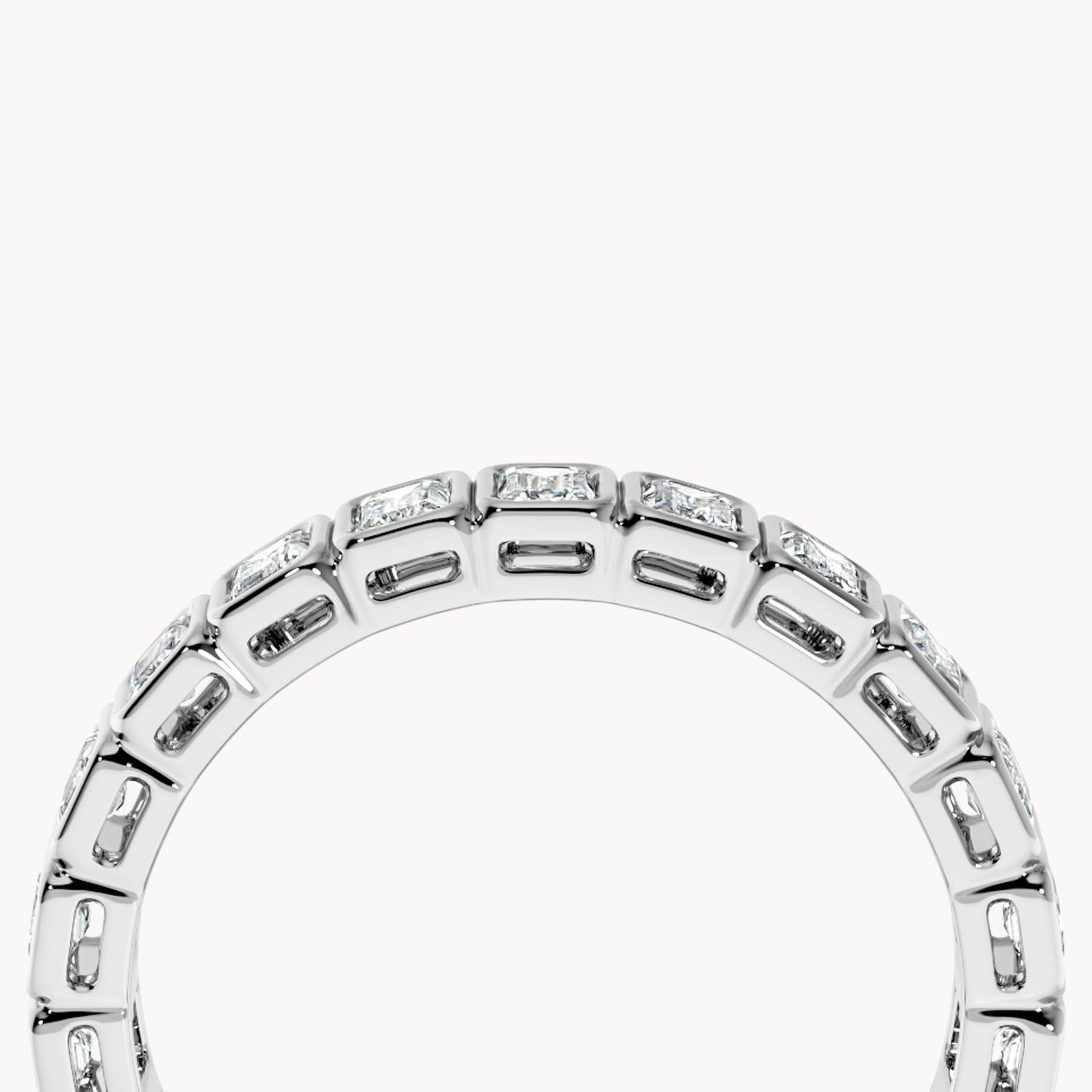 Bezel Memory Ring Emerald