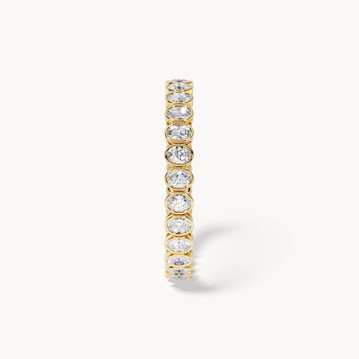 Bezel Memory Ring Oval 0,72ct.