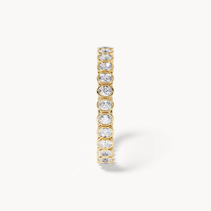 Bezel Memory Ring Oval 0,72ct.