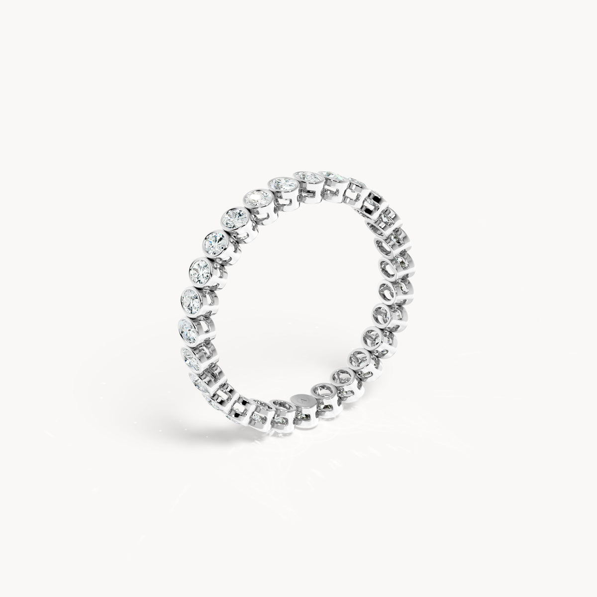 Bezel Memory Ring Oval 0,72ct.