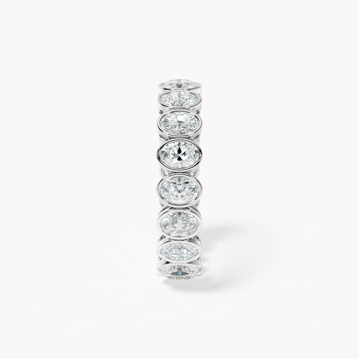 Bezel Memory Ring Oval 2,43ct.