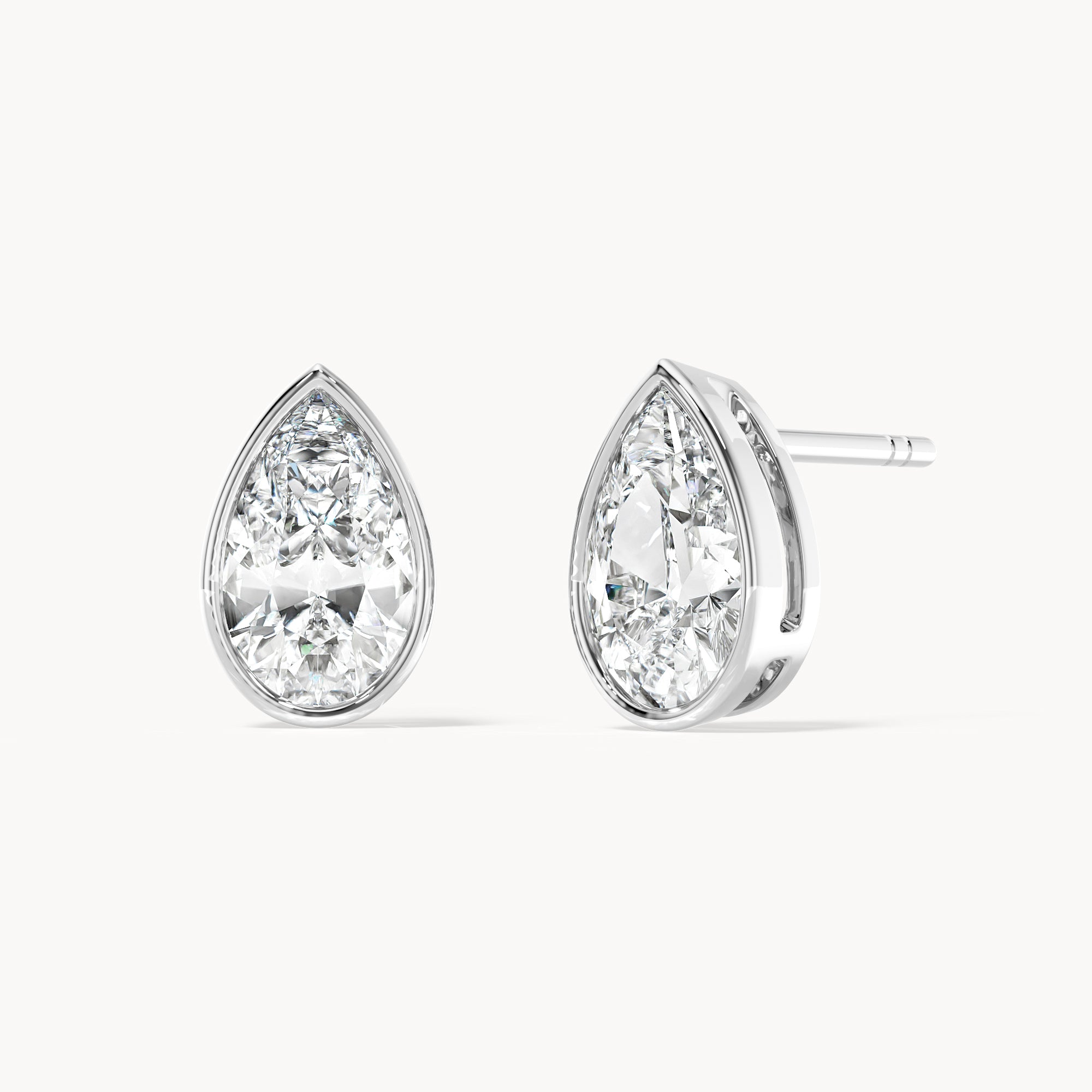 Bezel Ohrstecker Tropfen