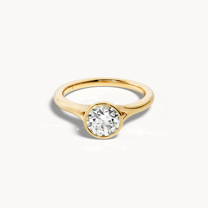 Bezel Verlobungsring Rund