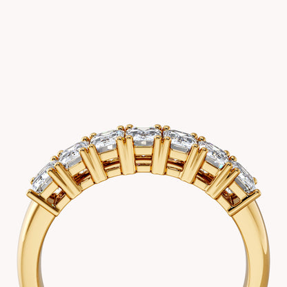 Donna Ring