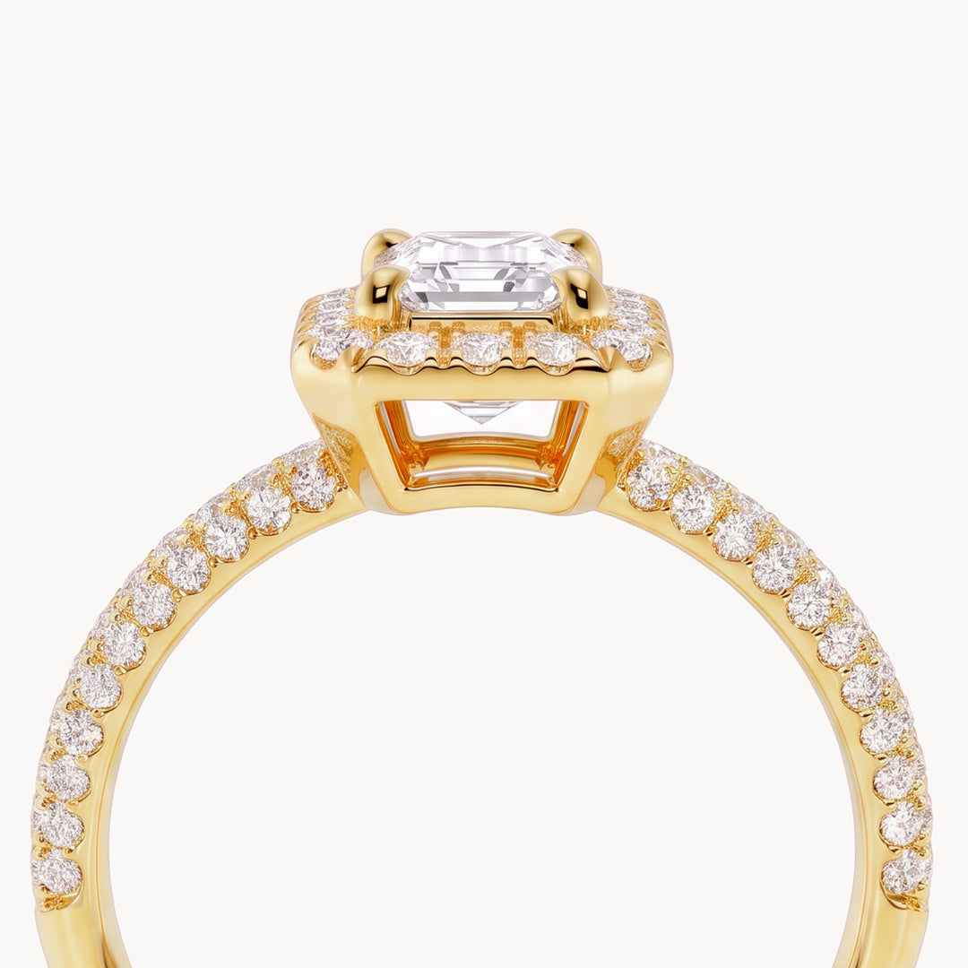 Hudson Verlobungsring 0,43ct. in 18kt. Gelbgold, am Finger getragen