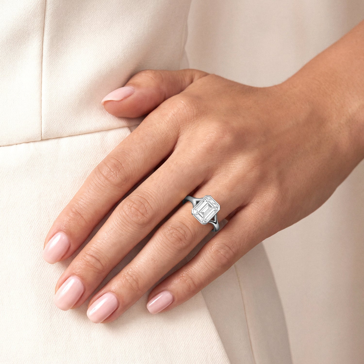 Bezel Verlobungsring Emerald